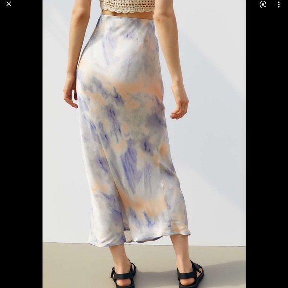 Urban Outfitters Dresses & Skirts - URBAN OUTFITTERS || Lana tie dye bias midi skirt 4